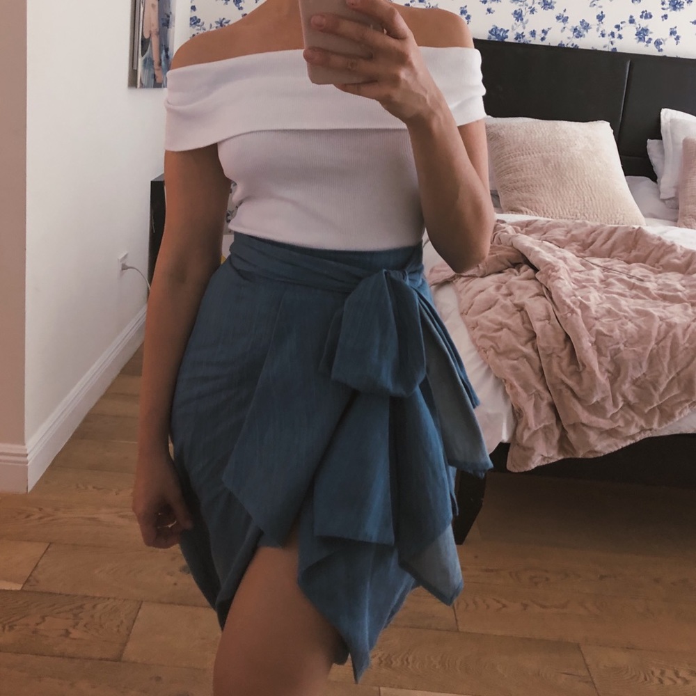 Our Bestseller Cocoon Knee Length Skirt Denim